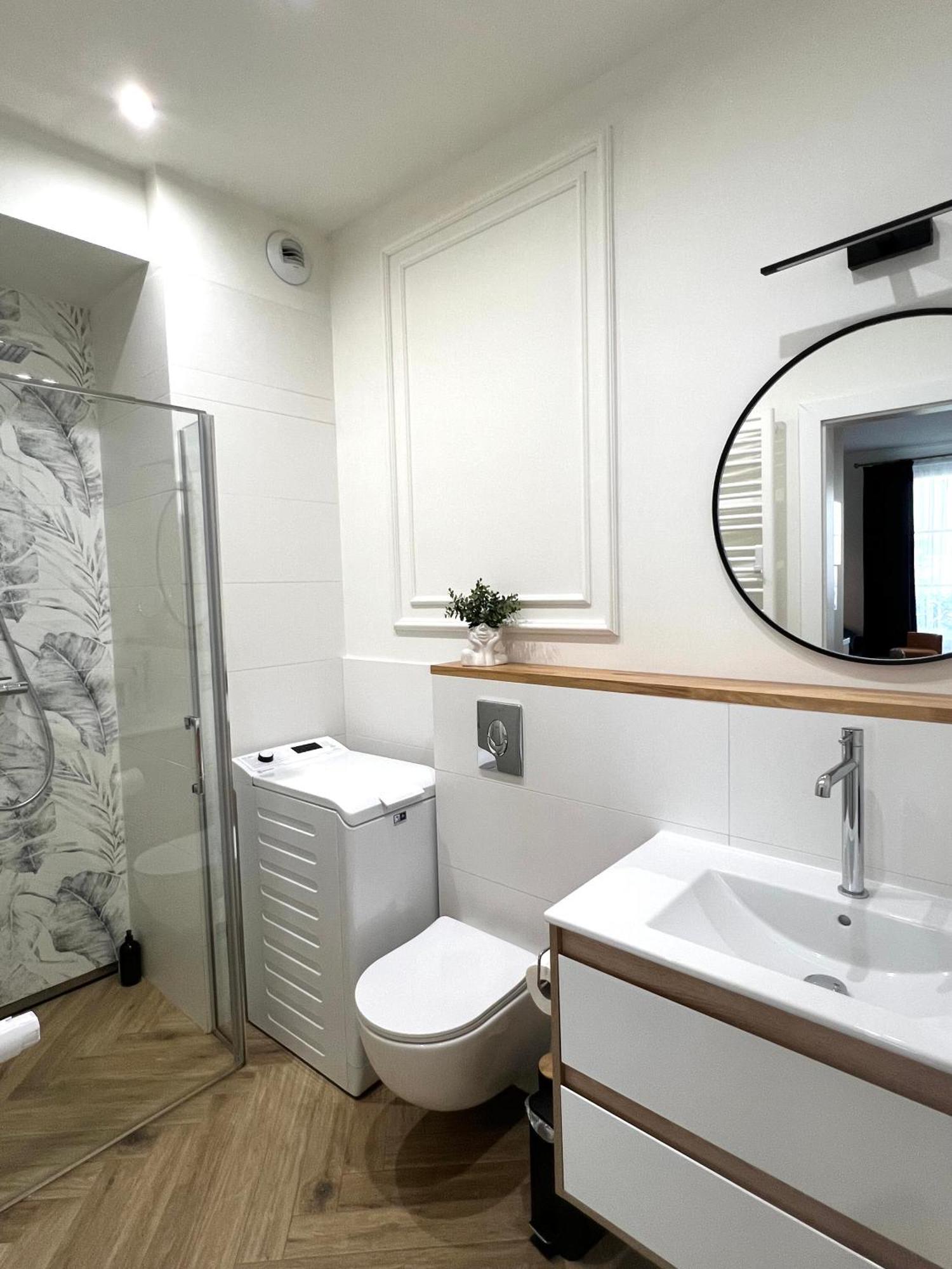 Atrium - Old Town Luxury Apartments - By Upstairs Krakow Exterior photo